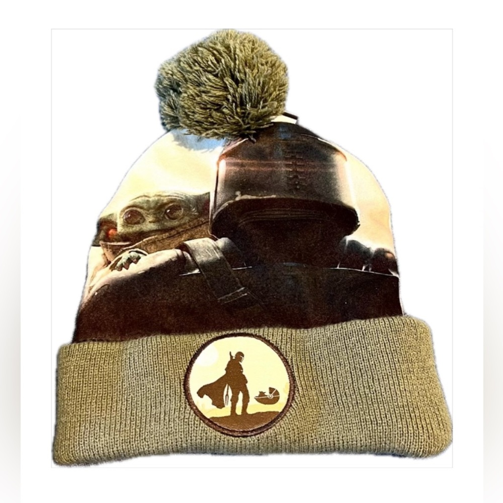 DISNEY Kids Mandalorian Beanie with Pom  New Soft Brown and Green with Patch